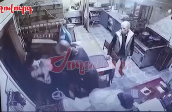Начальник отдела уголовного розыска города Дилижан избил 16-летнего юношу (видео)
